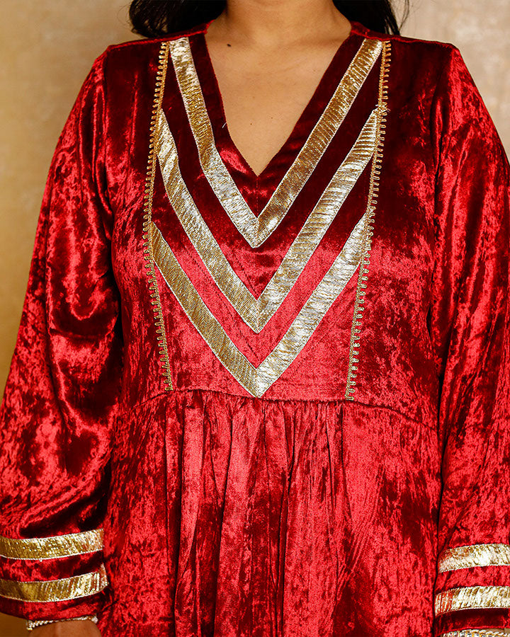 ALEEZA VELVET SUIT SET