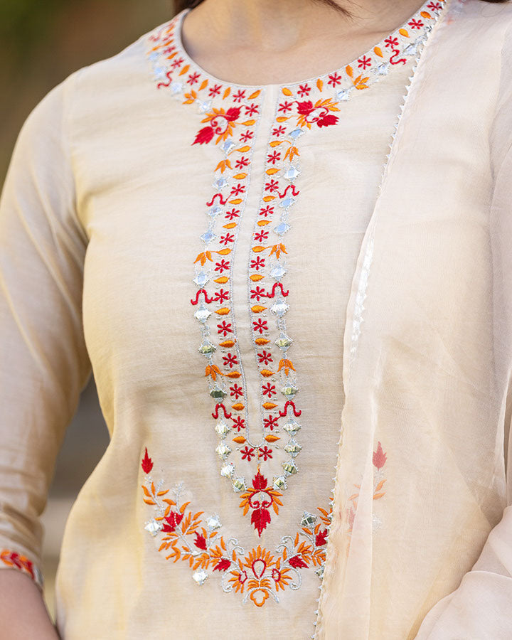 AMRITA CHANDERI SUIT SET