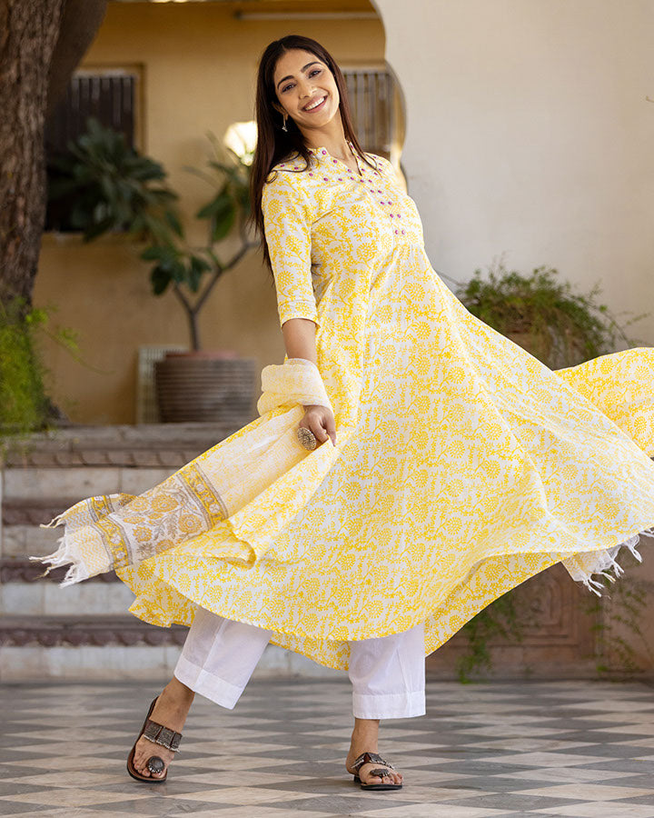 MRIDULA BLOCK SUIT SET