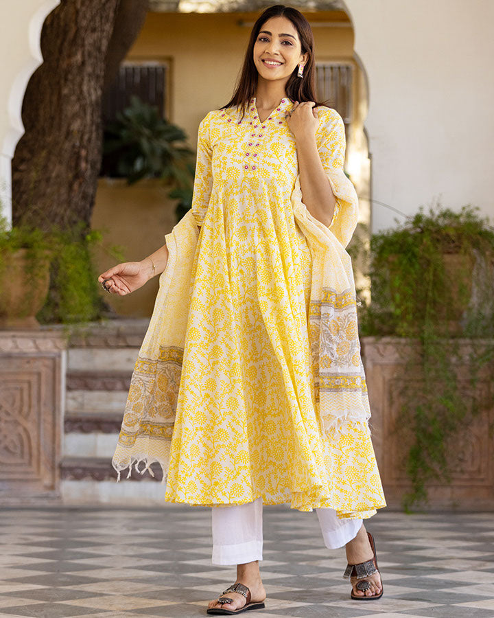 MRIDULA BLOCK SUIT SET