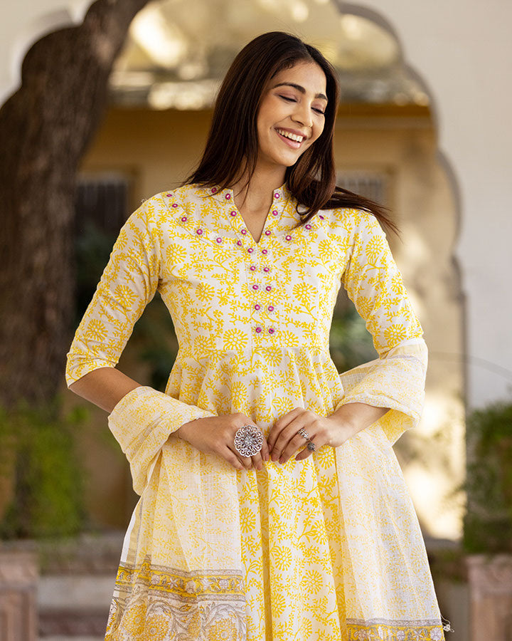 MRIDULA BLOCK SUIT SET