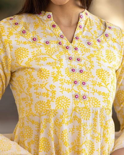 MRIDULA BLOCK SUIT SET