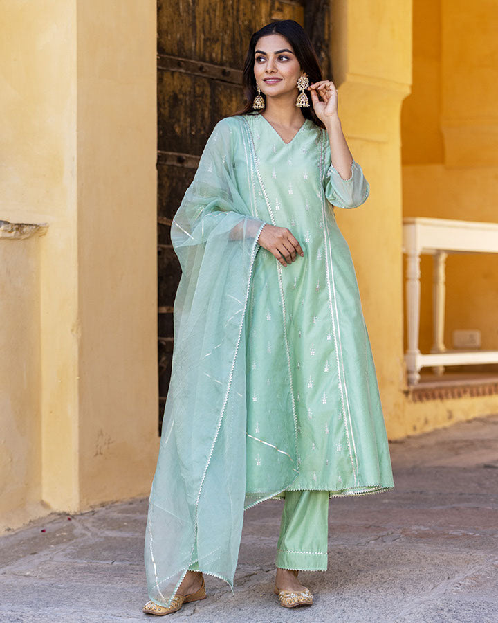 Sarai Chanderi Suit Set