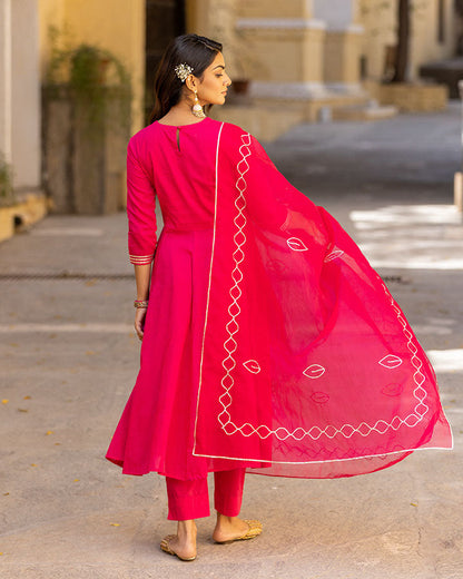 CHANDANI SUIT SET