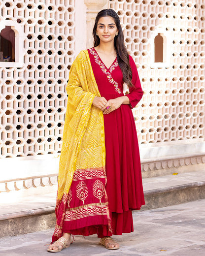 RUHI EMBROIDERED SUIT SET