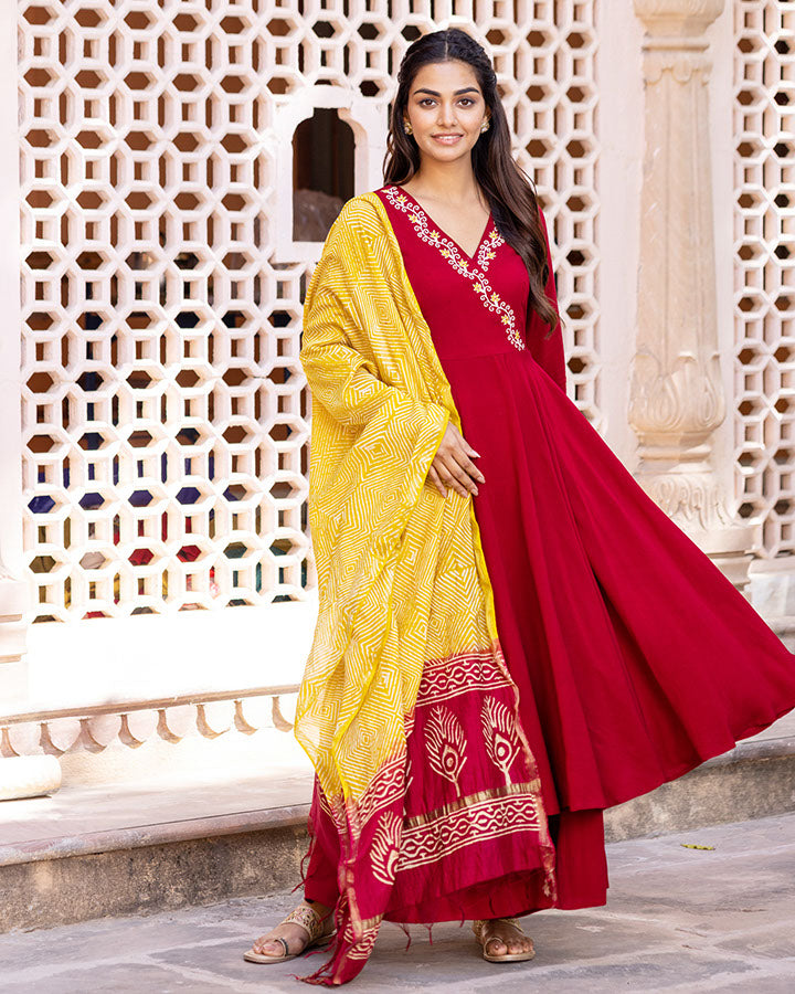 RUHI EMBROIDERED SUIT SET