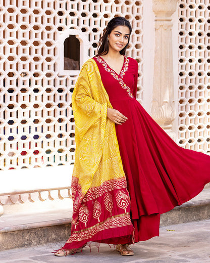 RUHI EMBROIDERED SUIT SET