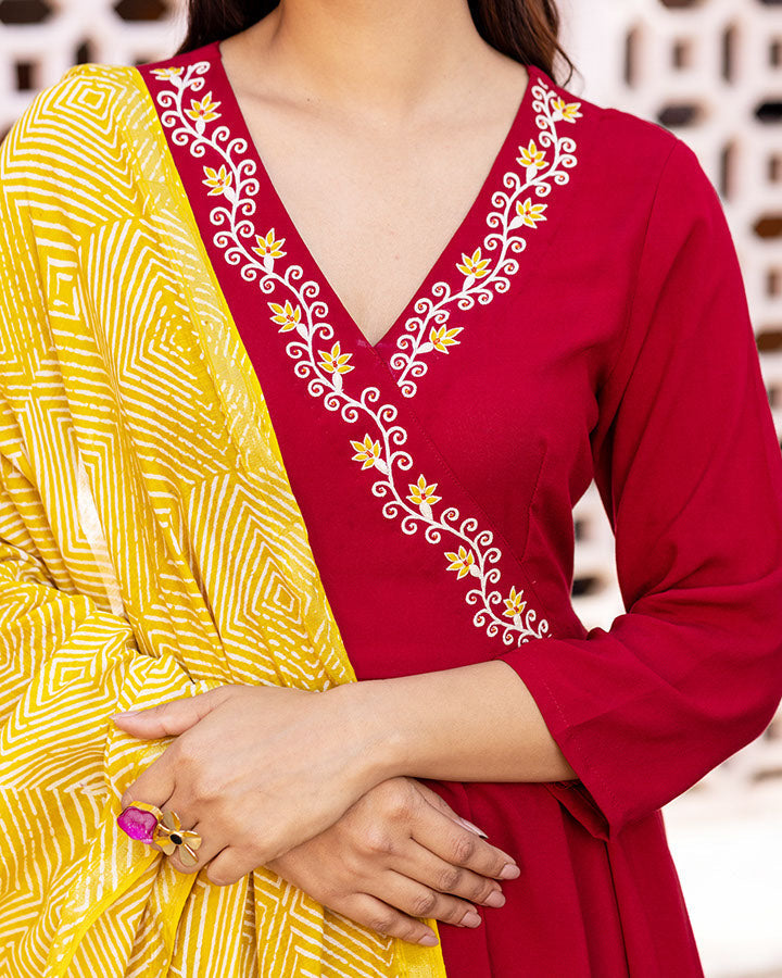 RUHI EMBROIDERED SUIT SET