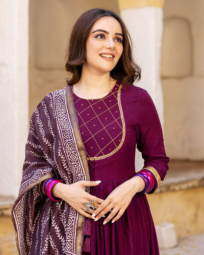 RASIN EMBROIDERED SUIT SET