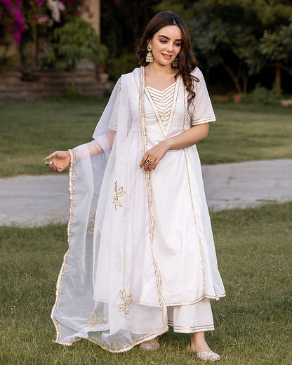 GAHNA SUIT SET