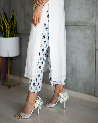 Blue Muslin Buti Kurta Set