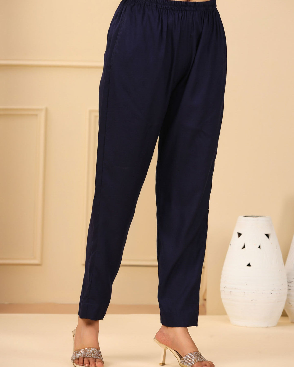 Garvi Suit Set