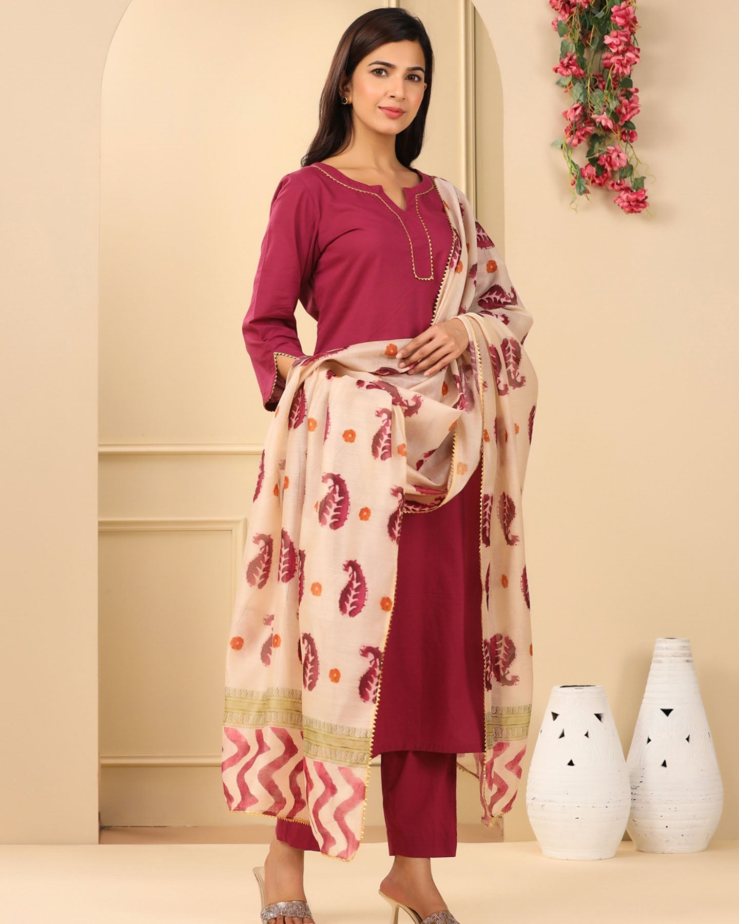 Devyani Suit Set