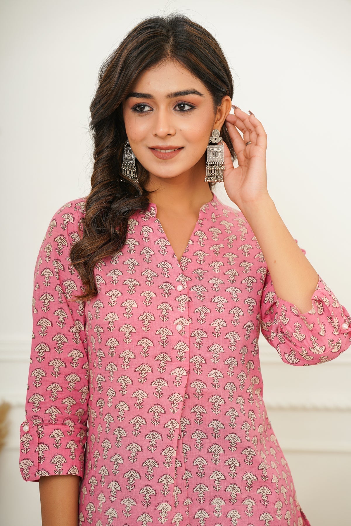 Pink Buta Short Kurta