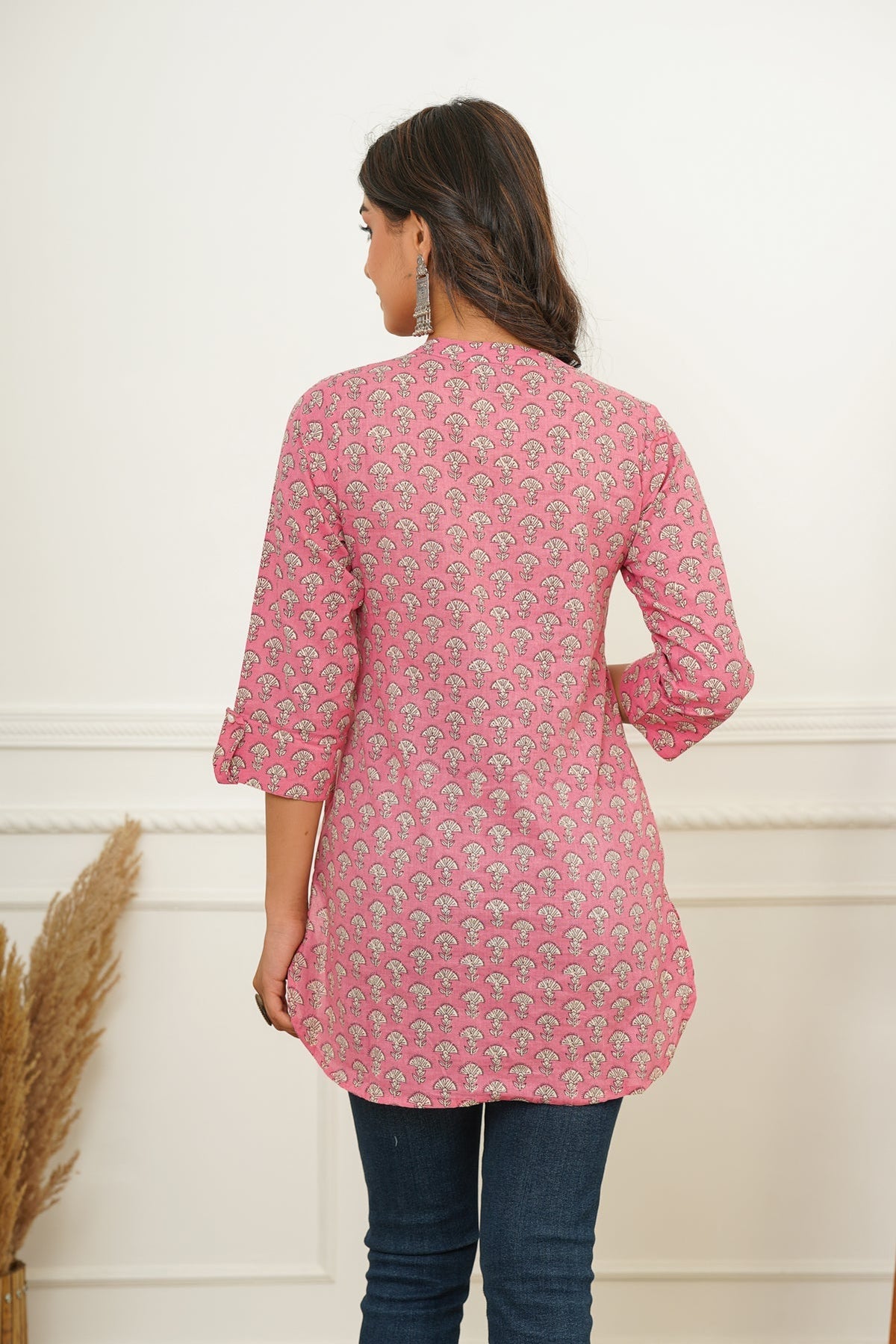 Pink Buta Short Kurta