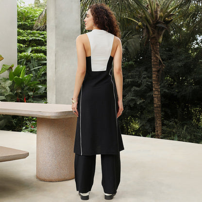 Contrast Linear Kurta Set