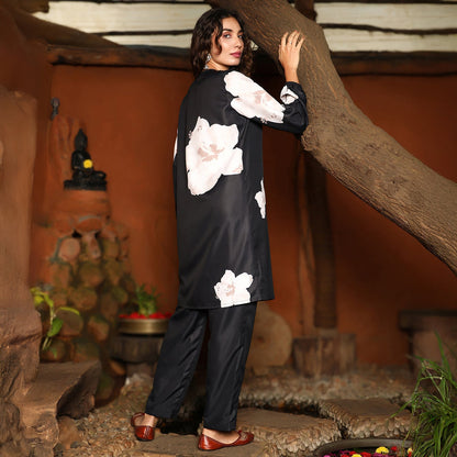 Hibiscus Spot Kurta Set