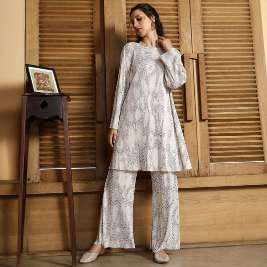 Kaleidoscopic Pleated Kurta Set