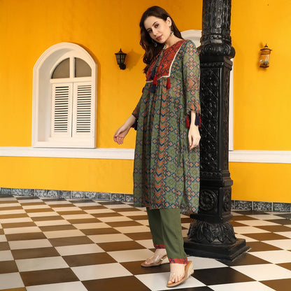 Geometric Block Kurta With Trousers