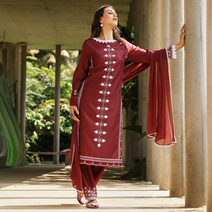 Constrast-Motif Kurta Set