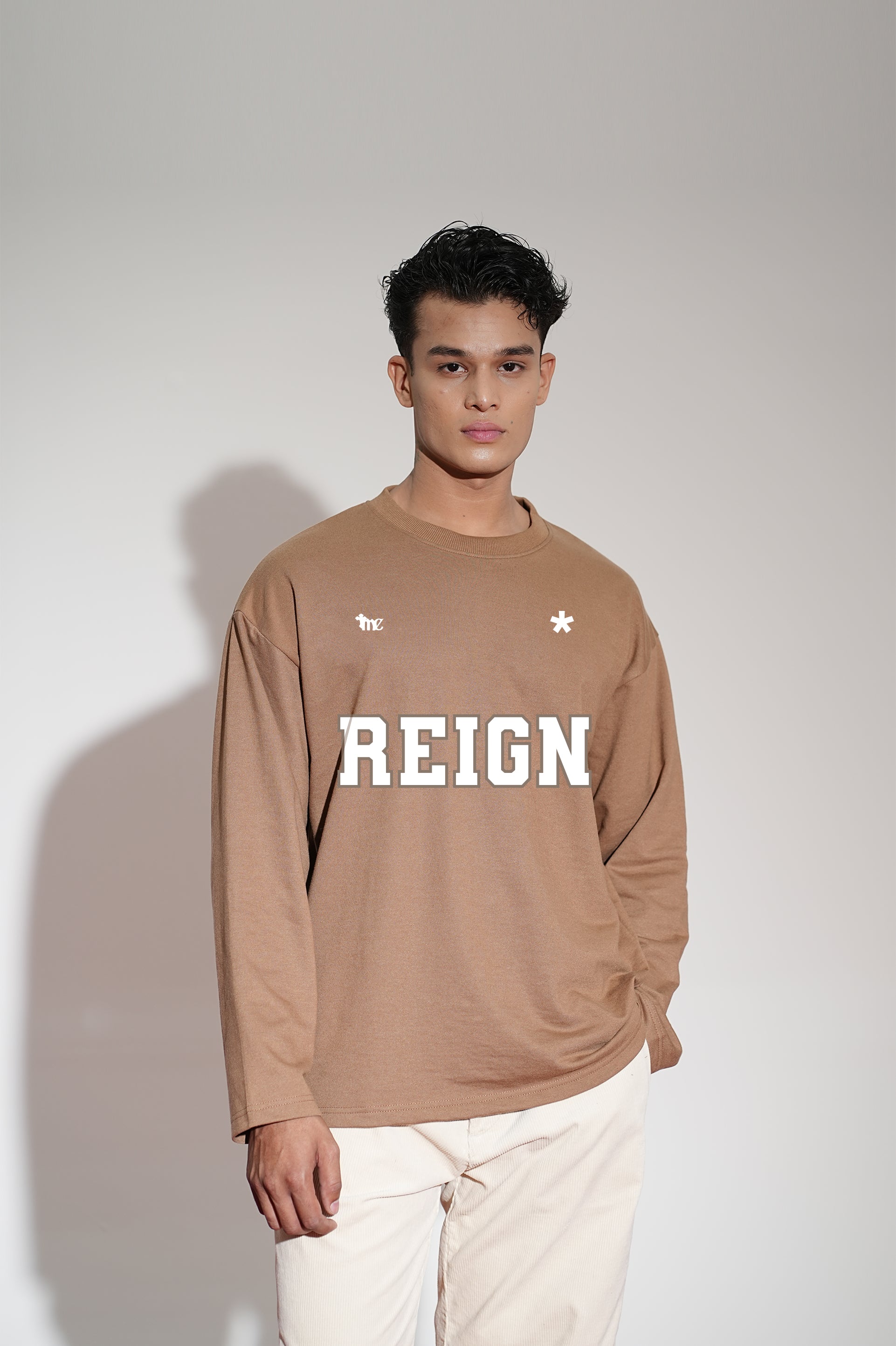 Reign Printed Oversized Beige Sweatshirt Main Character