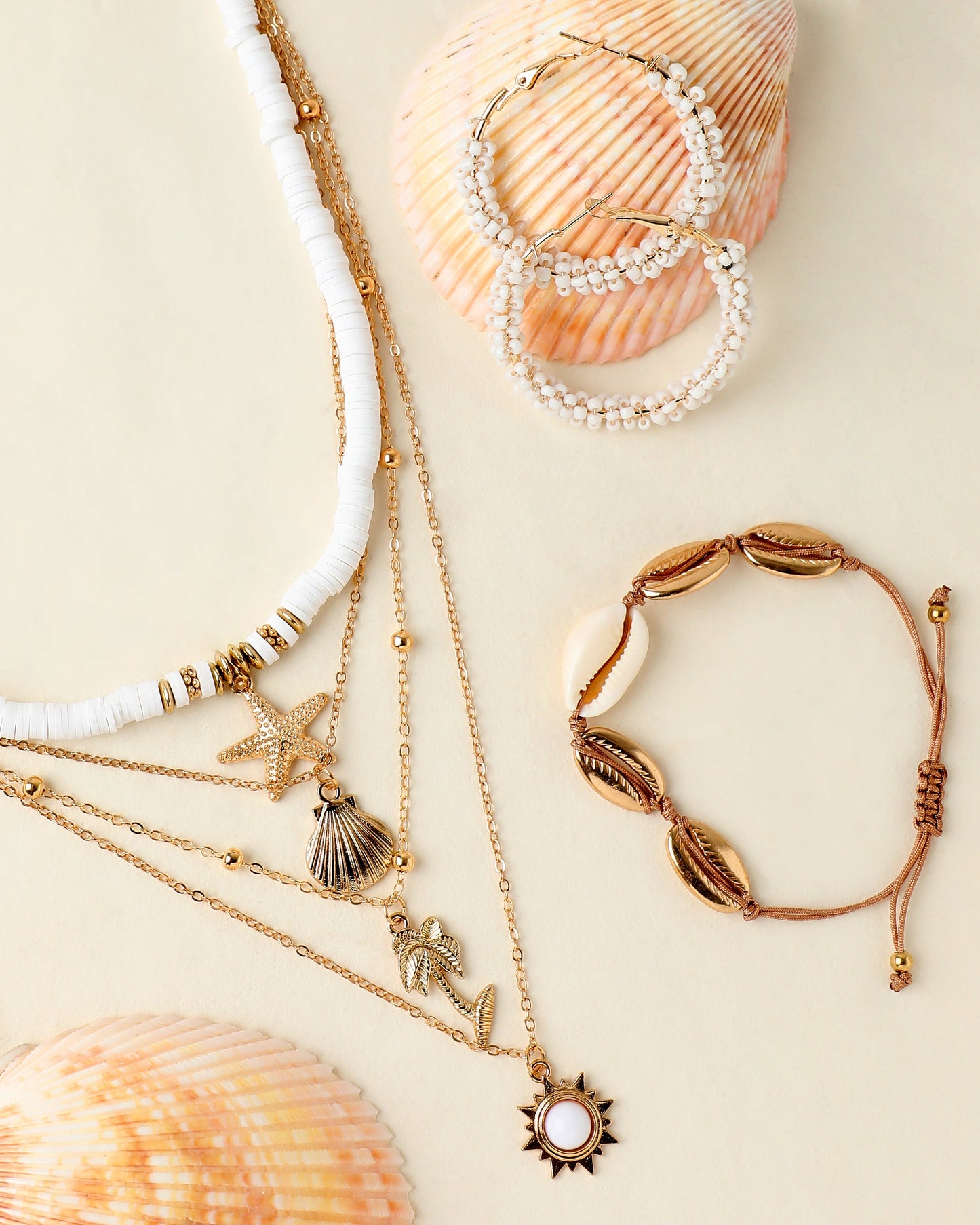 HOOP EARRING WITH MULTILAYERED NECKLACE & RING