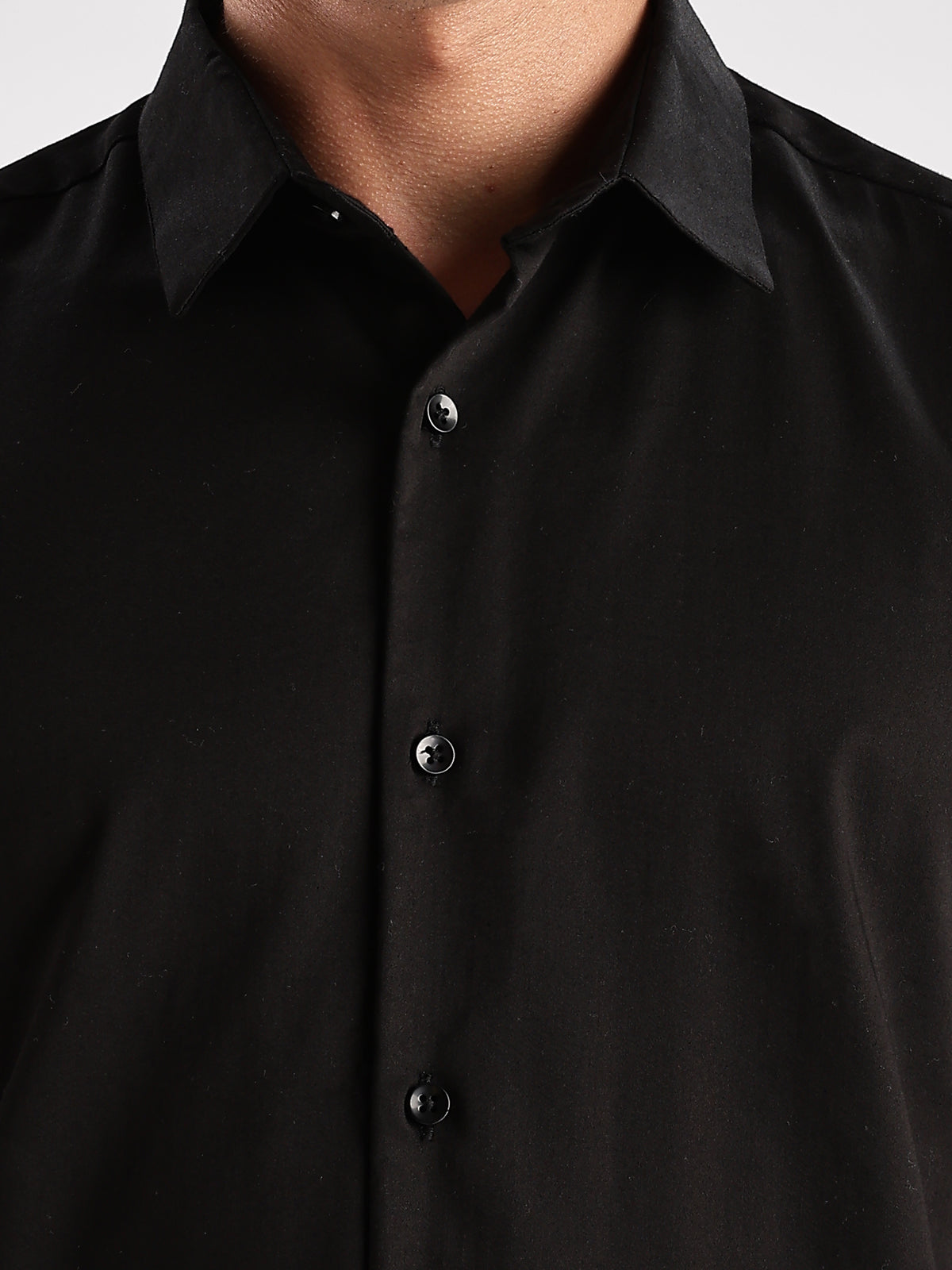 Slim Fit Solid Casual Shirt