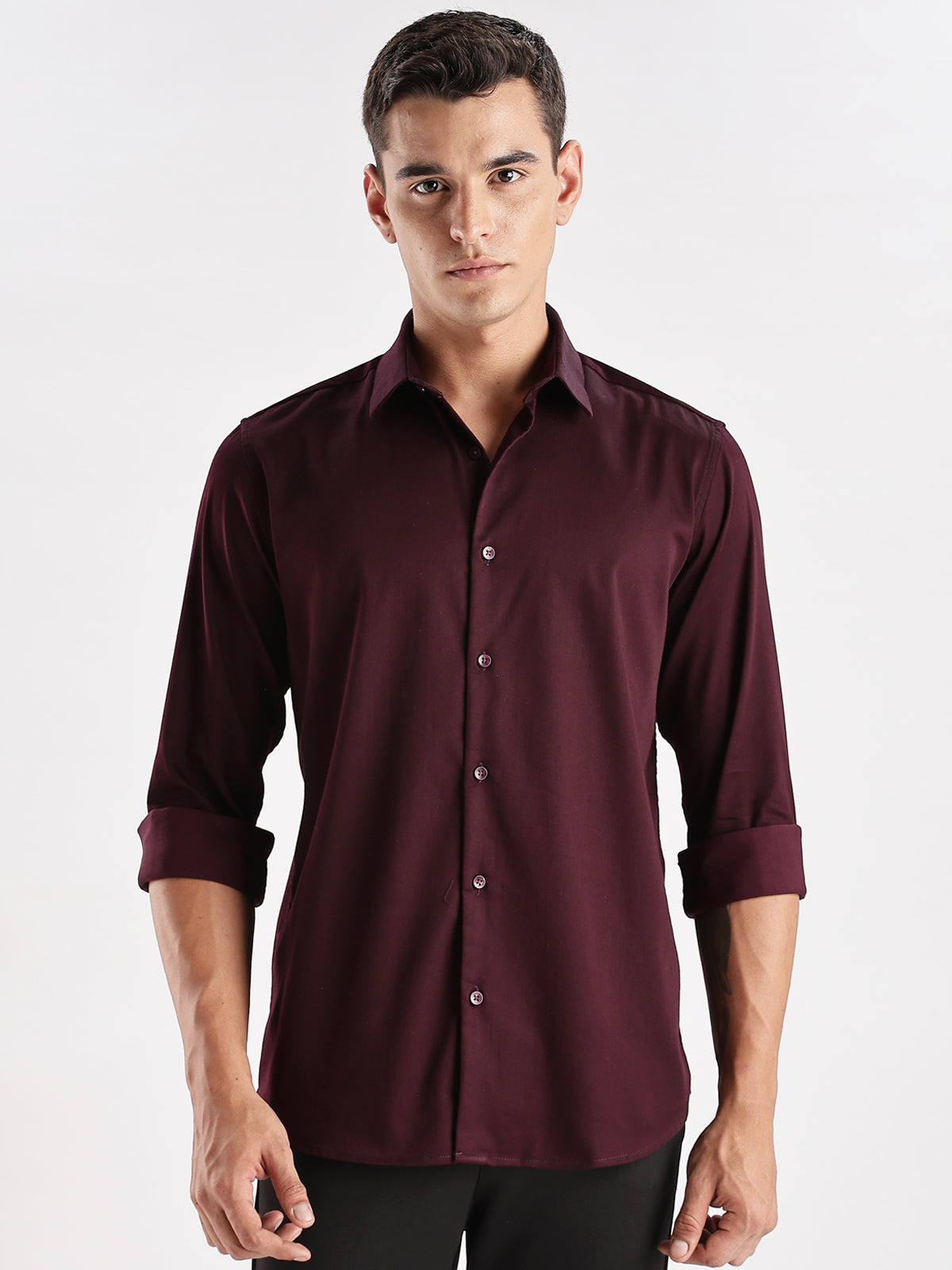 Slim Fit Solid Casual Shirt