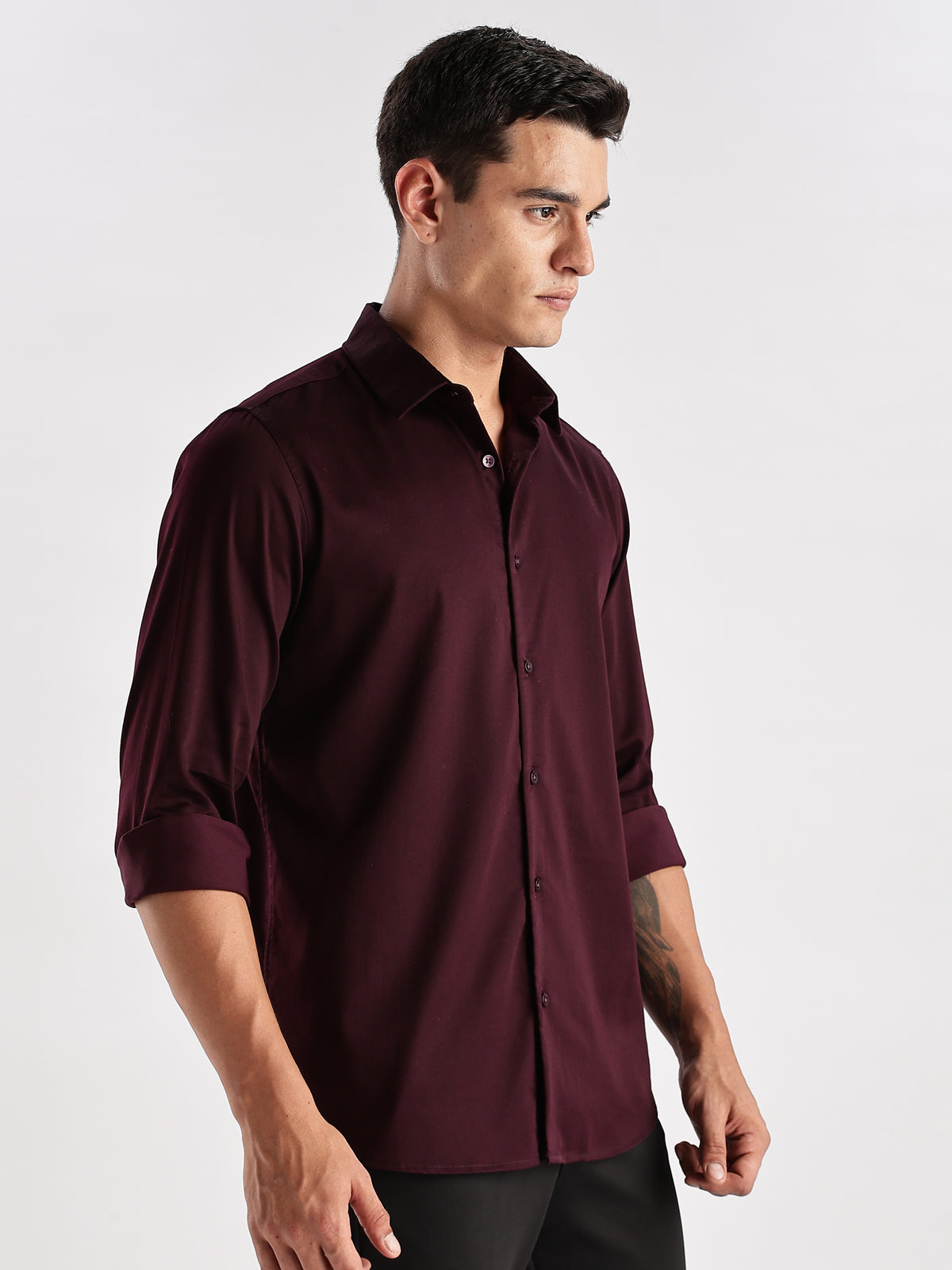 Slim Fit Solid Casual Shirt