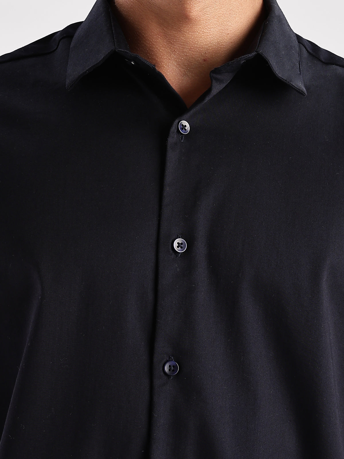 Slim Fit Solid Casual Shirt