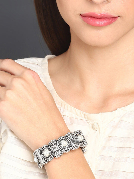 Flaked Bracelet