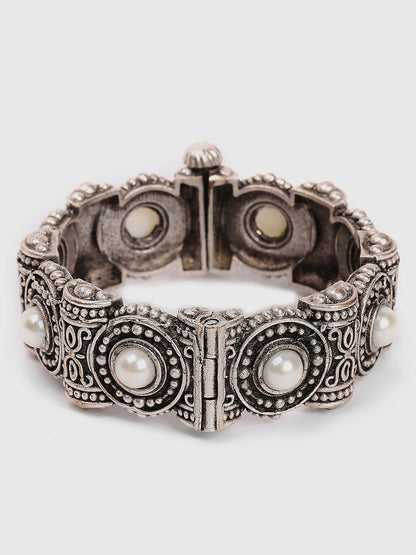 Flaked Bracelet