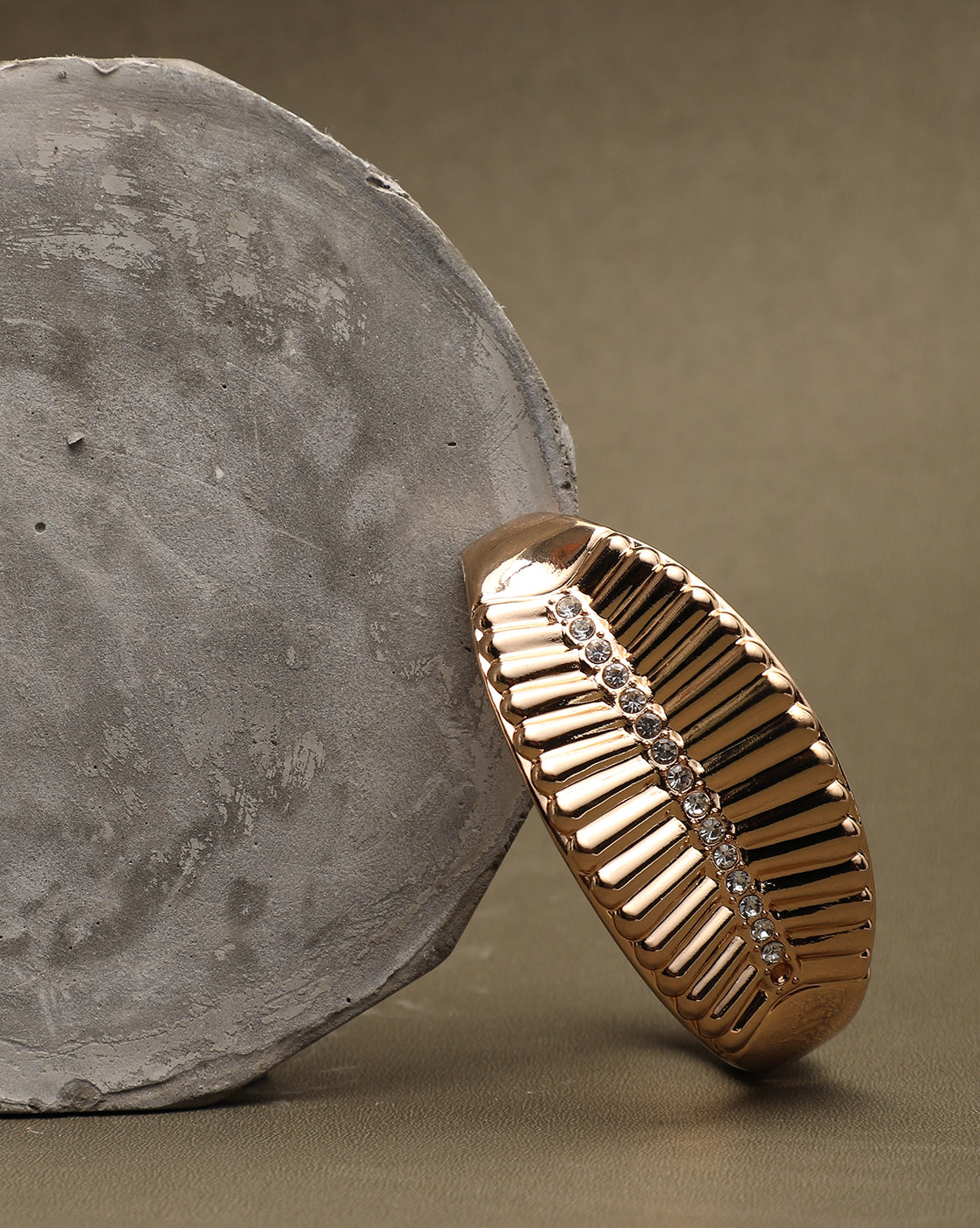 Gleaming Glam