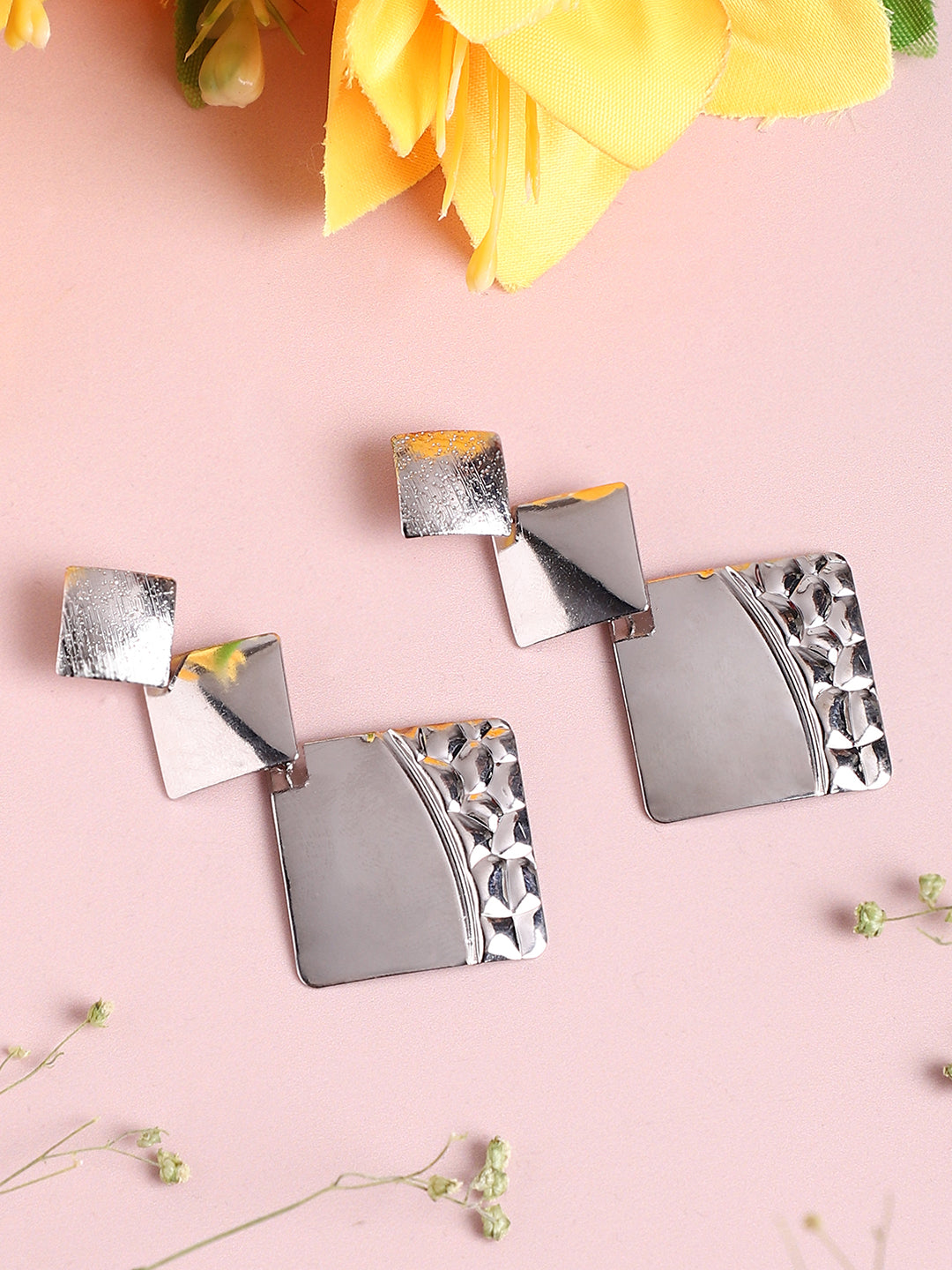 Silver Plated Designer Casual Drop Earring