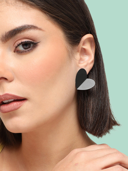 GOLD PLATED CASUAL DESIGNER STUD FOR WOMEN