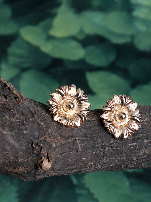 GOLD PLATED CASUAL DESIGNER STUD FOR WOMEN