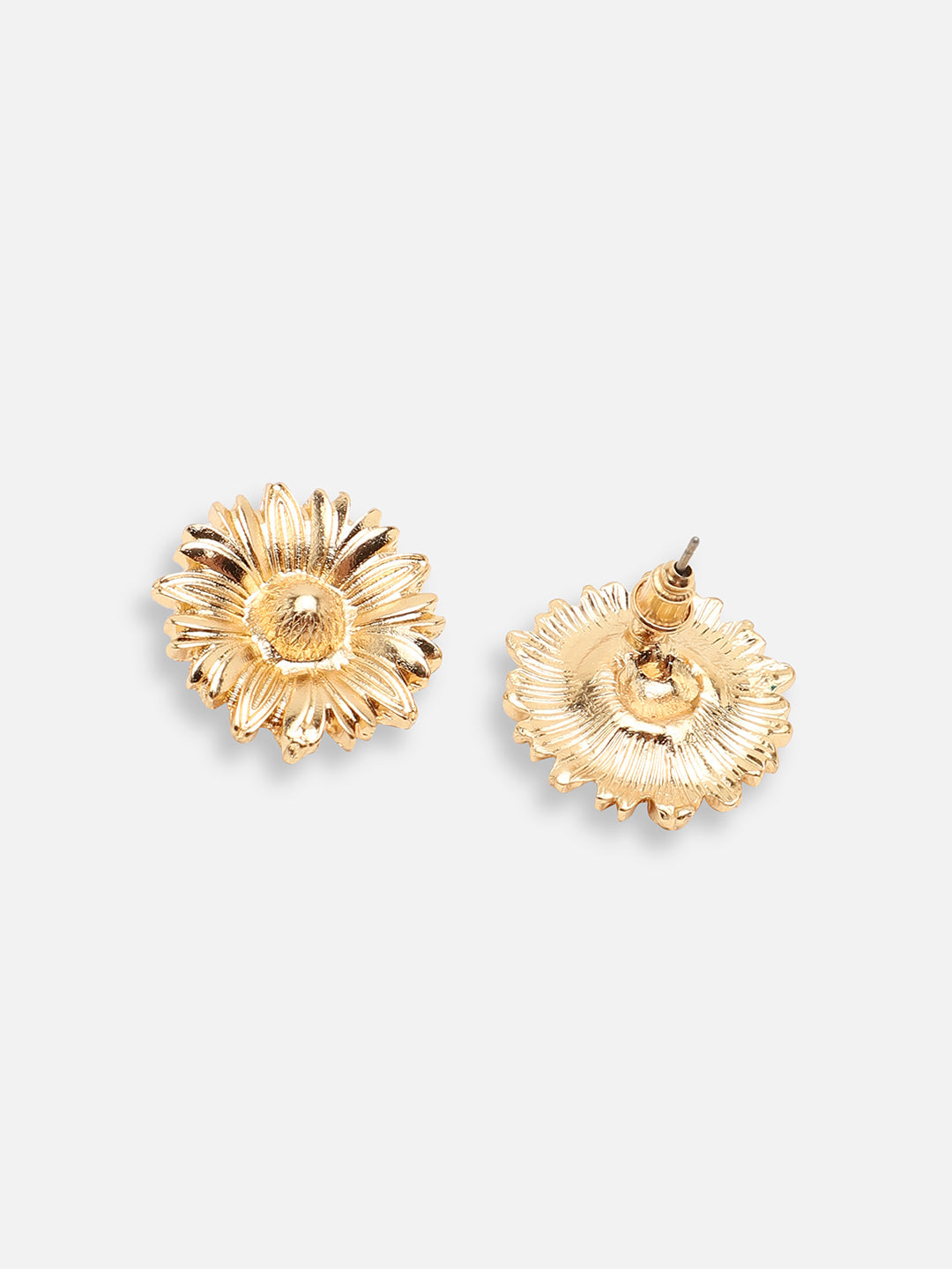 GOLD PLATED CASUAL DESIGNER STUD FOR WOMEN