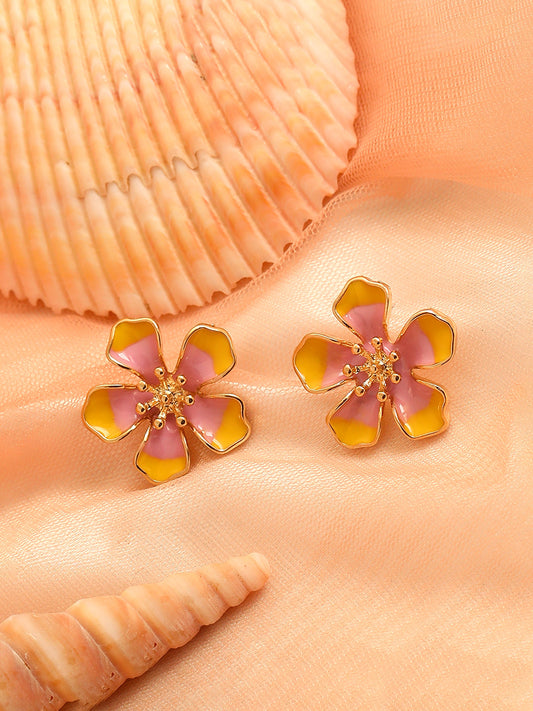 GOLD PLATED CASUAL DESIGNER STUD FOR WOMEN