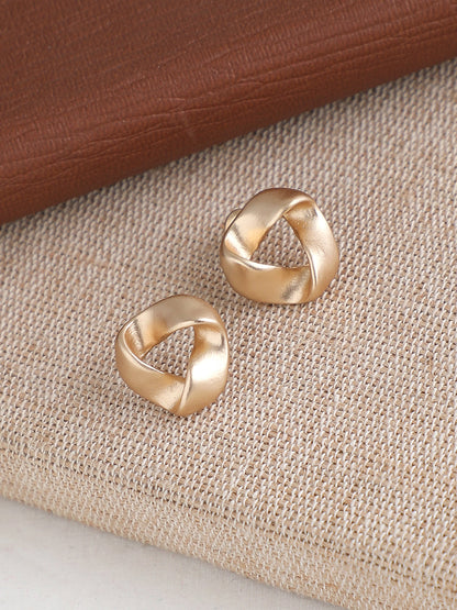 GOLD PLATED CASUAL DESIGNER STUD FOR WOMEN