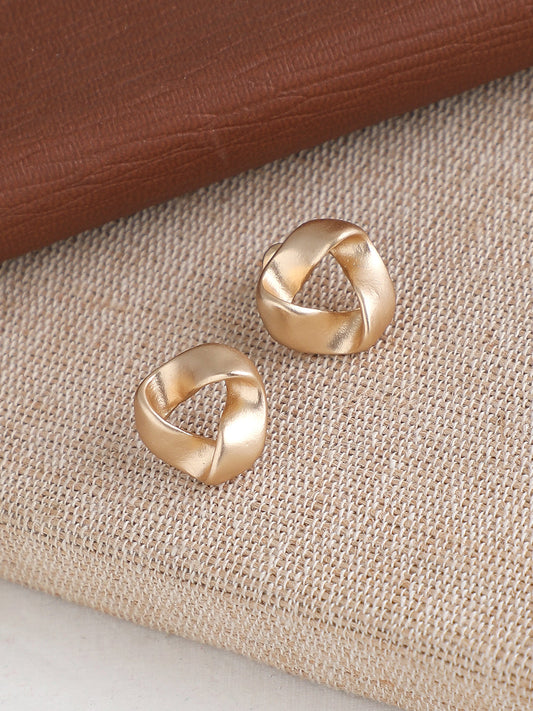 GOLD PLATED CASUAL DESIGNER STUD FOR WOMEN
