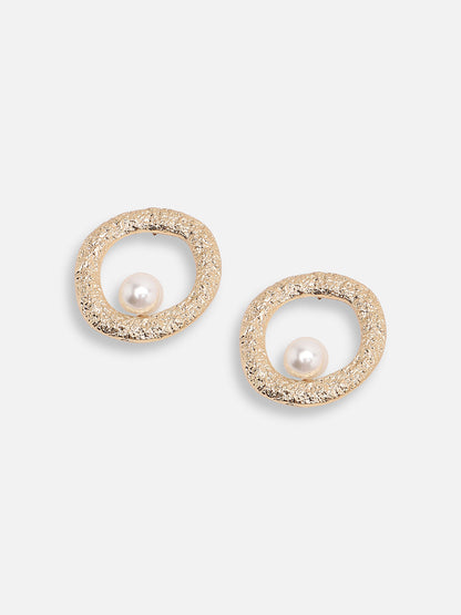 GOLD PLATED CASUAL PEARLS STUD FOR WOMEN