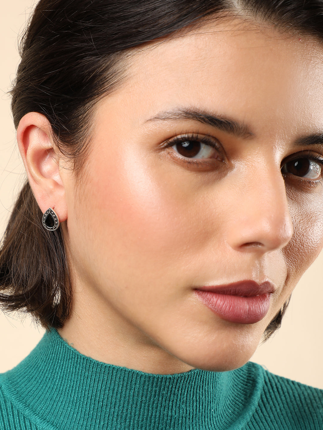 WOMEN SET OF 5 OXIDISED STUD EARRINGS