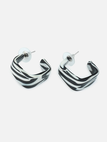 BLACK AND WHITE PRINTED EARRING FOR WOMEN