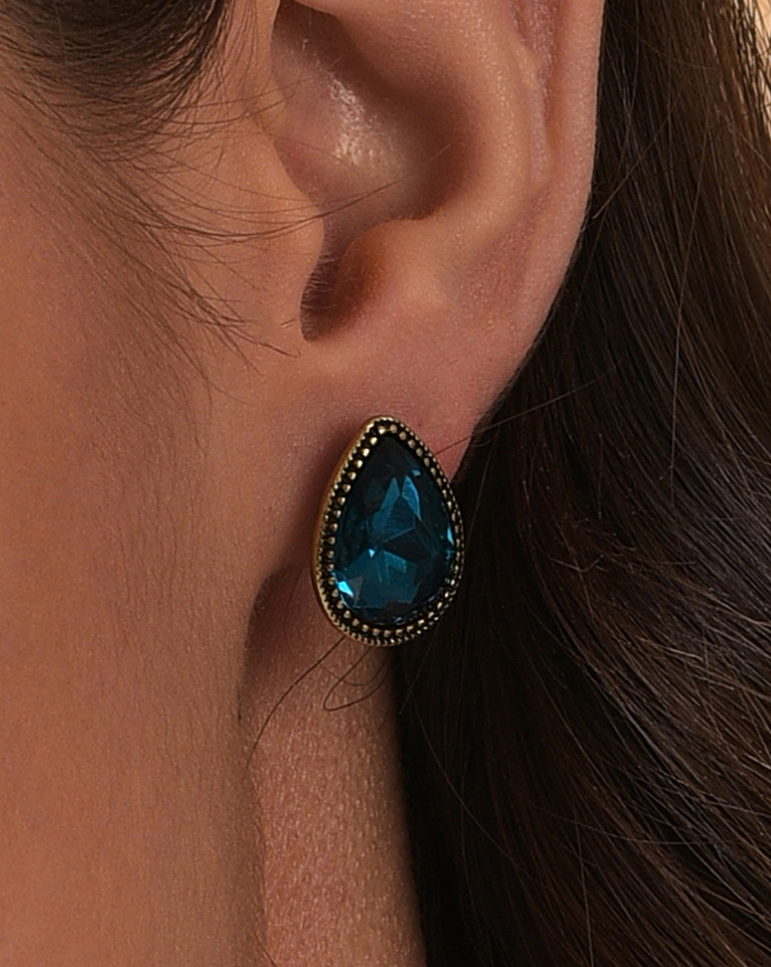 Pack of 22 Gold Plated Designer Stone Stud