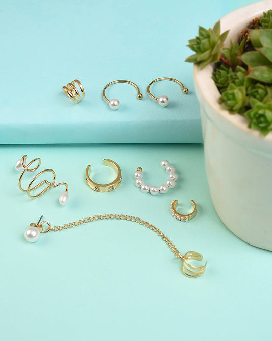 Pack of 8 Gold Plated Pearls Stud