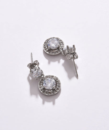 Helen Minimalist Studs