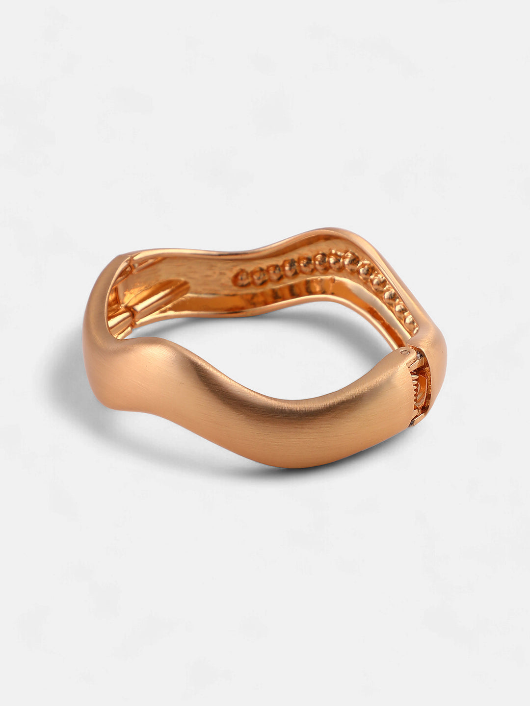 The Onda Bangle Bracelet - Brass Gold-SOHIBR6187