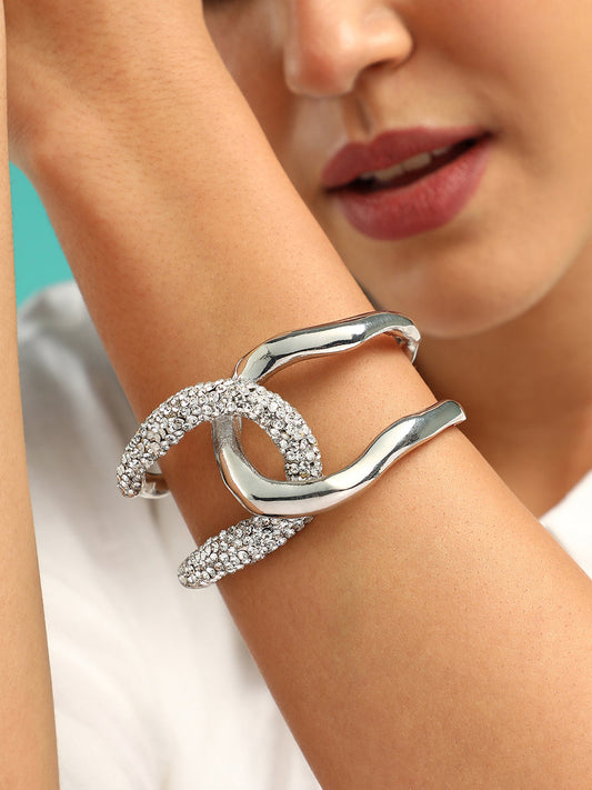 The Opposta Cuff Bracelet - Metallic Silver-SOHIBR6249