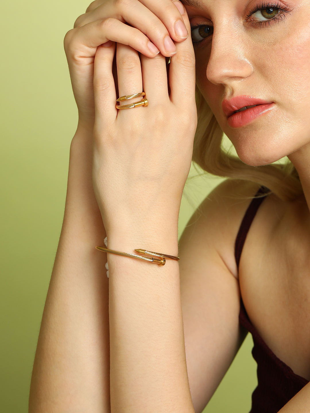 The Screw Jewellery Set - California Gold-SOHIBR8817