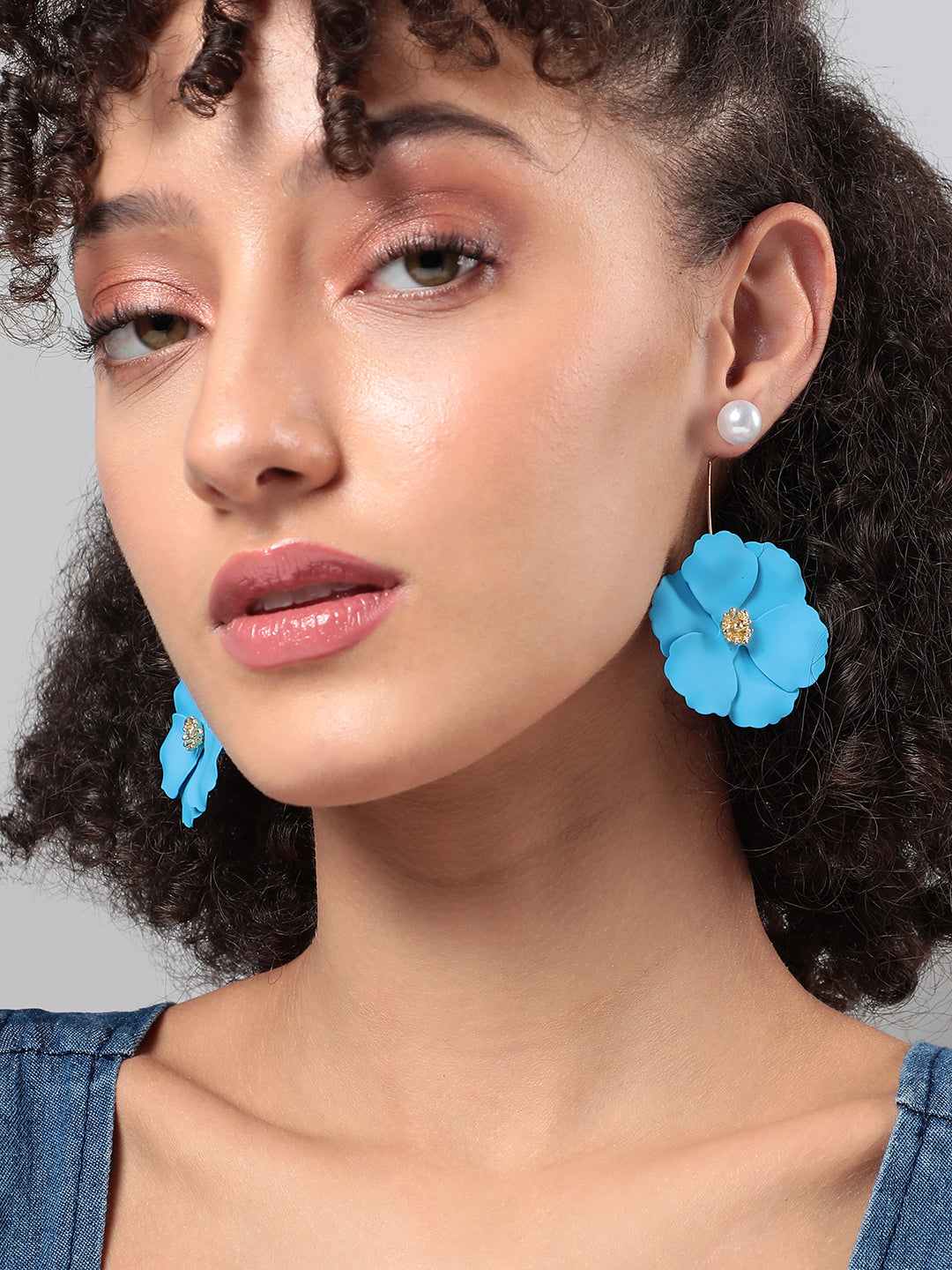 Set Of 2 Gold-Plated Pearls Beaded Floral Drop Earrings